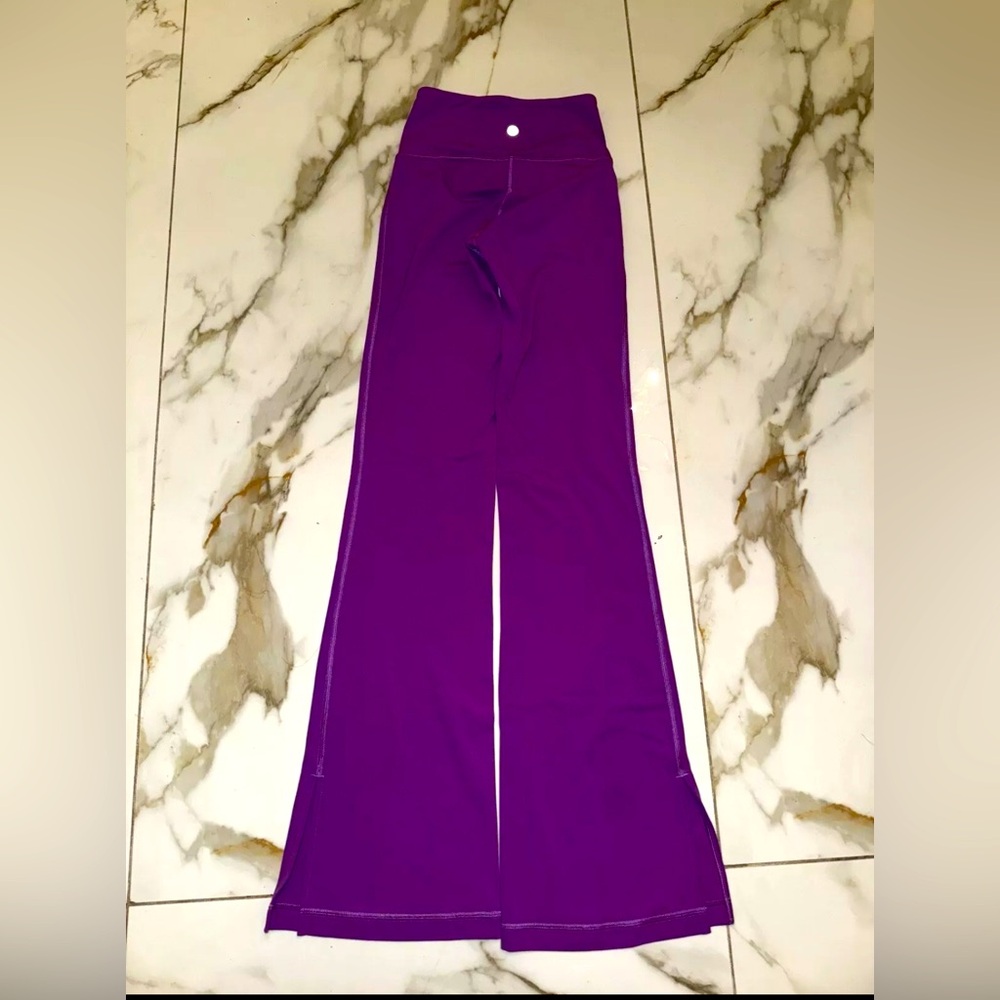 Lululemon Groove SHR Split-Hem Flare Nulu Pant Briar Púrpura 31” Size 0